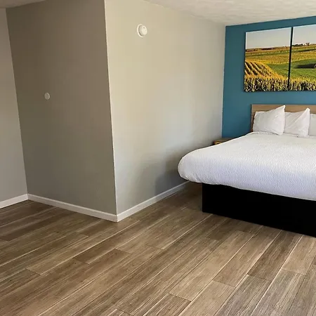 Days Inn By Wyndham Warrensburg-2