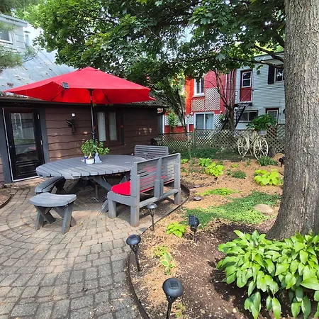 Guesthouse Refuge Du Poete Montreal-Longueuil-3