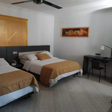 Hotel La Casa 1-3