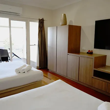 The Australian Hotel Motel-3