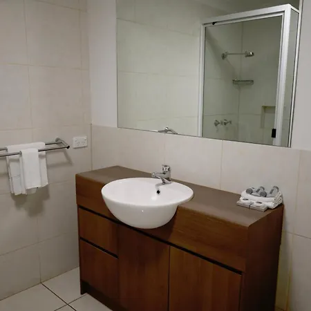 The Australian Hotel Motel-2