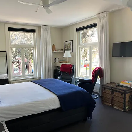 Room One-Twenty-One-2