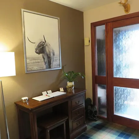 Eriskay Guest House And Aviemore Glamping-2