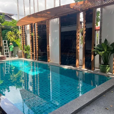 Baan Huenphen Boutique Hotel-3