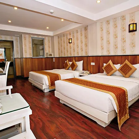 Golden Rain 2 Hotel Nha Trang Beach-3