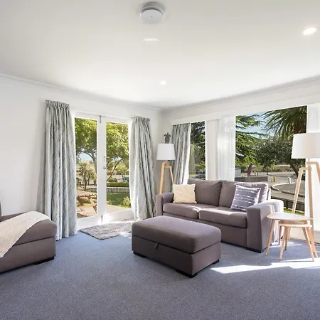 Tahuna Beach Holiday Park-2