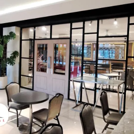 Aston Imperial Bekasi Hotel & Conference Center-3