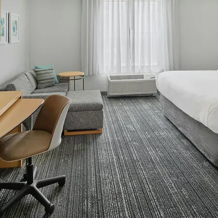 Towneplace Suites By Marriott Lawrence Downtown-2