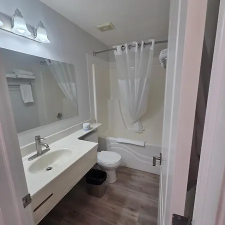 Nova Inn Inuvik-3