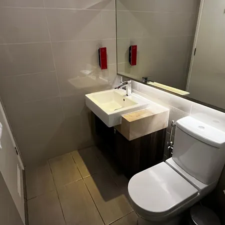 Ramada Suites By Wyndham Kuala Lumpur City Centre-3