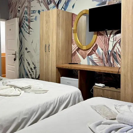 Rozza Hotel-3