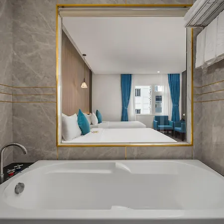 Elc Luxury Hotel Danang - An Thuong Walking Street-3