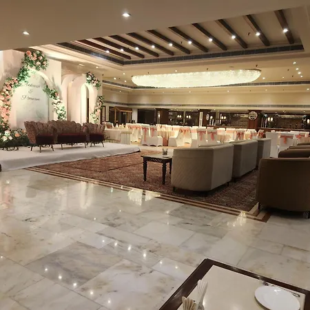 Hotel President-2