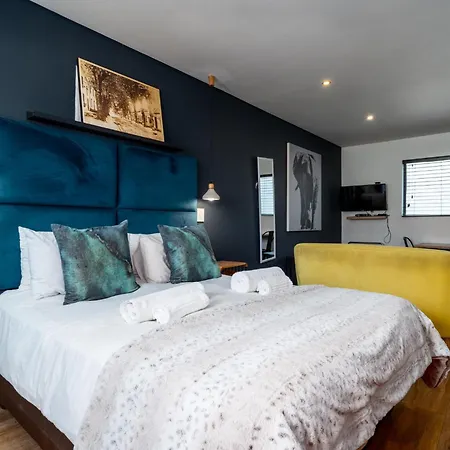 107 Dorpstraat Boutique Hotel-3