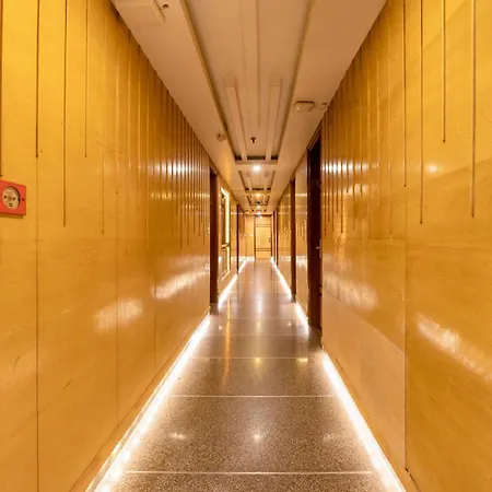 Aman Continental With Restaurant - 5Mins From Connaught Place ,Railway Station & Metro-2