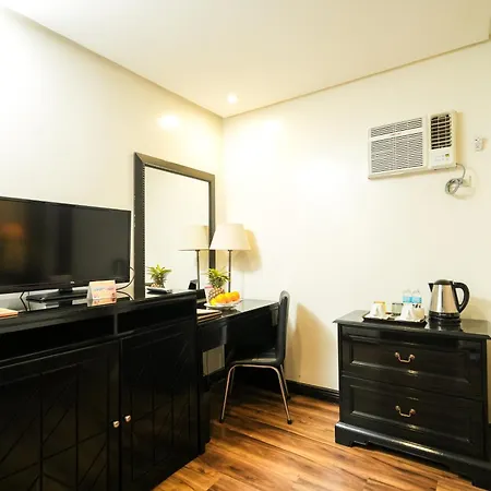 Court Meridian Hotel & Suites-2