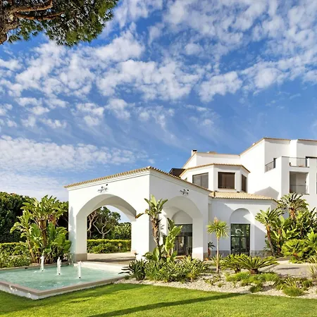 Pine Cliffs Ocean Suites, A Luxury Collection Resort & Spa, Algarve-3