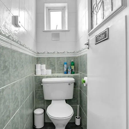 Mallowview Guest House-3