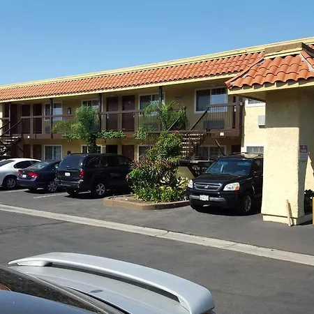 Anaheim Astoria Inn & Suites-3