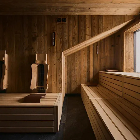 Dolomites Wellness Hotel Savoy-2