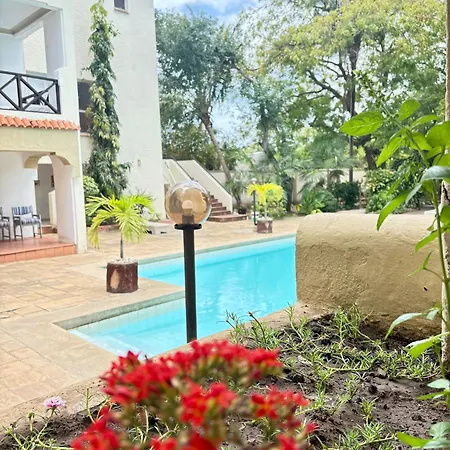 Wayside Beach Apartments-3