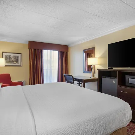 Best Western Plus Genetti Wilkes Barre-2