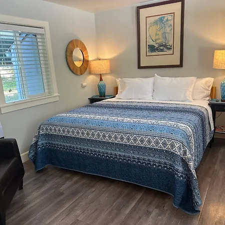 The Pines Inn And Cottages-2