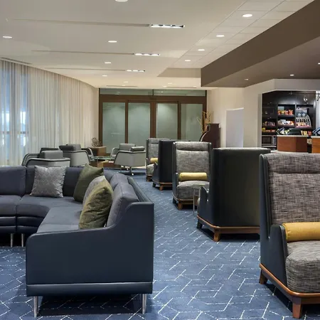 Courtyard By Marriott Redwood City-3