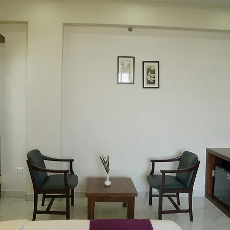 Namoka Mount Valley Resort - Hill Views & Veg Only-3