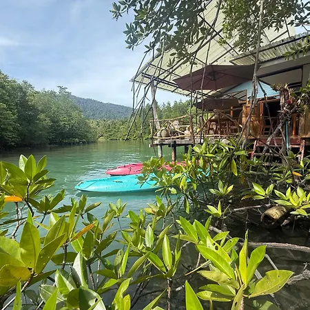 Baan Chan Lay Koh Chang-3