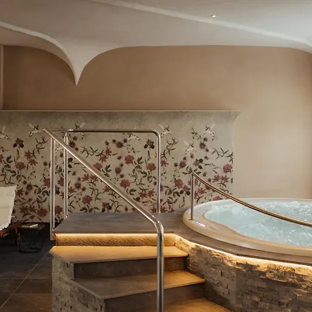 Laguscei Dolomites Mountain Hotel-2