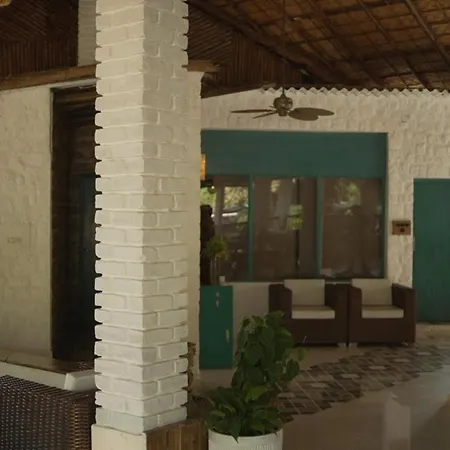 Aacorn Hideaway Resort & Spa-2