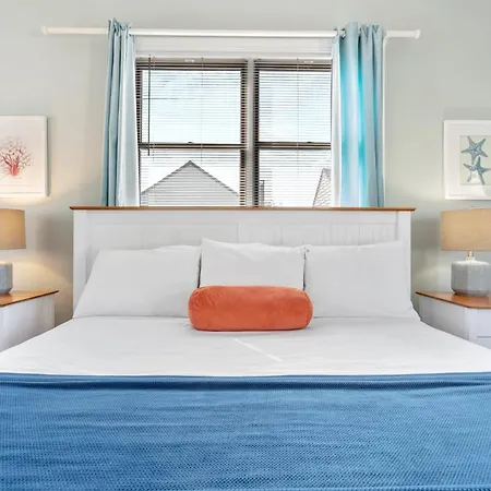 The Lighthouse Inn & Suites-2