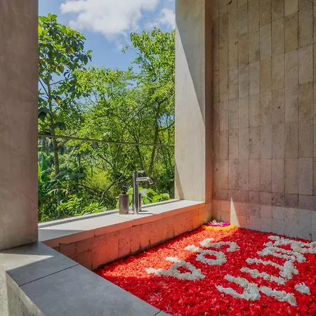 Amora Ubud Boutique Villas-2