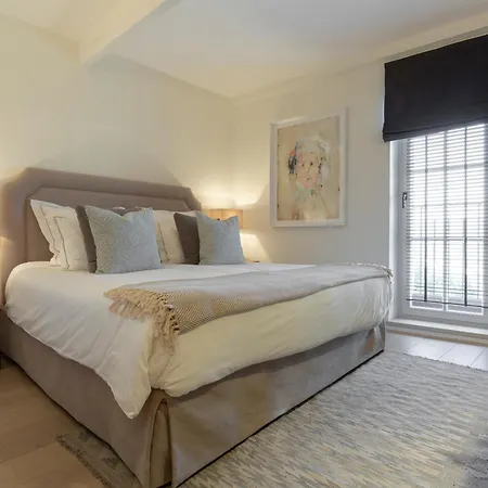 Mougins Luxury Retreats-2