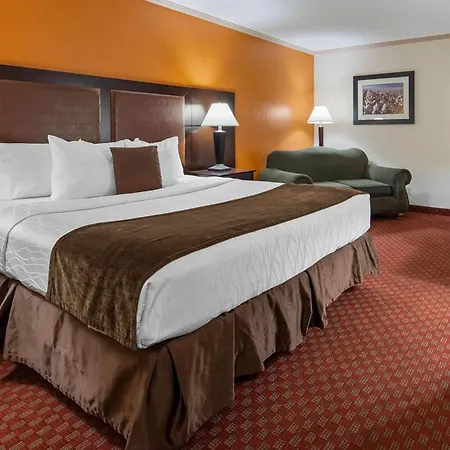 Baymont By Wyndham Lubbock-2