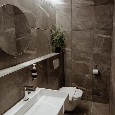 Hideout Hotel-2