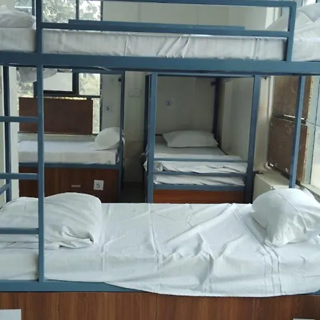 Hotel Sai Vatika Guest House-3