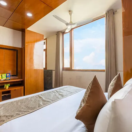 The Global Hotel By Platinum I 100M Medanta Hospital I Sector-38 I Gurgaon-3