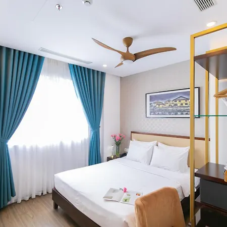 Ritzy Boutique Hotel Da Nang Beach-3
