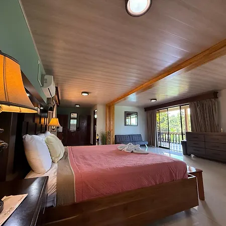 Hotel Margarita And Tour Operator Drake Bay-3