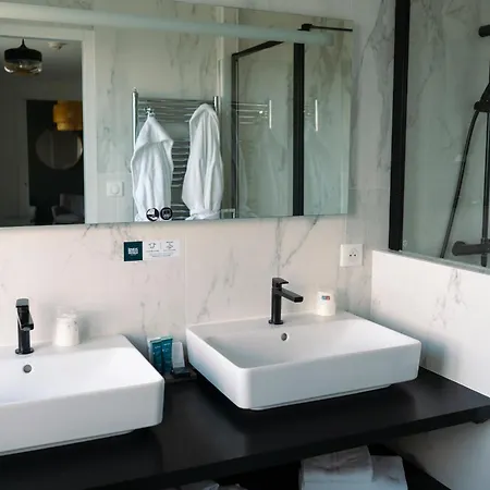Logis Hotel De La Pointe Du Cap Coz-2