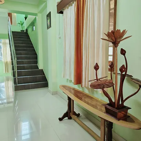 Signature Stay-2