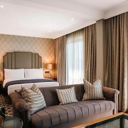Pivot Hotel Montecasino-2