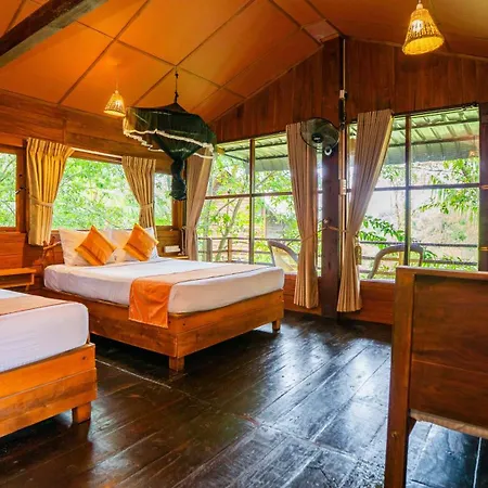Chena Huts Eco Resort-2