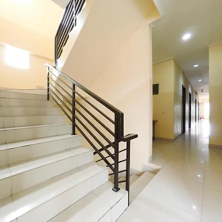 Reddoorz Plus Near Mall Ciputra Jakarta-2