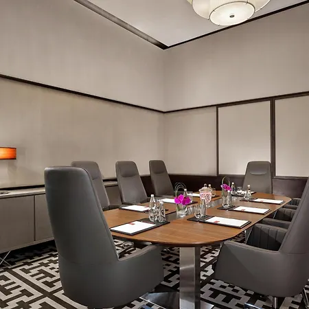 Grand Hyatt Abu Dhabi Hotel & Residences-3