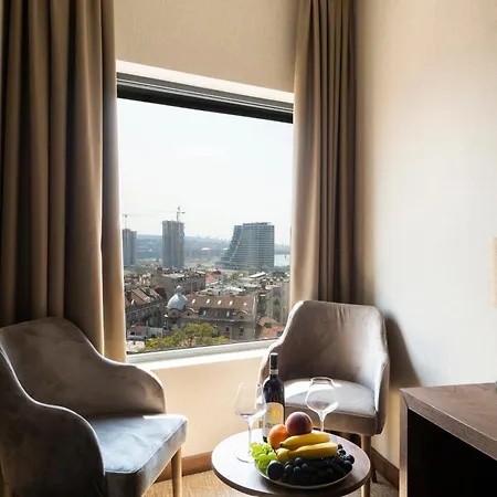 Amsterdam Hotel Pool & Spa-3