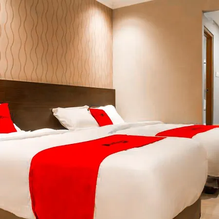 Reddoorz Plus @ Dipatiukur-3