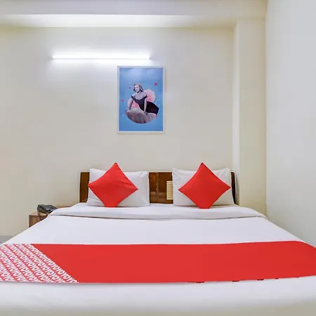 Hotel O Vishwakarma Palace-2